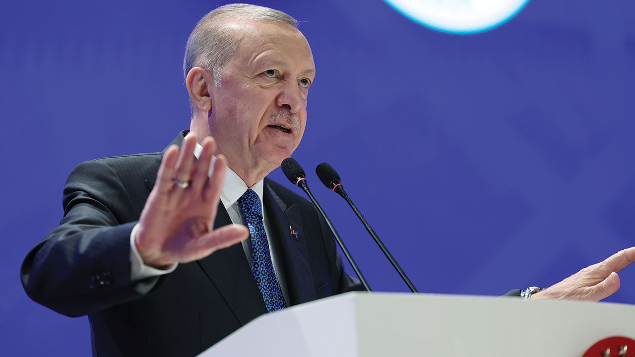 Cumhurbaşkanı Erdoğan'dan yeni yıl mesajı: Gerektiğinde kadife eldiven içindeki demir yumruğunu devreye alırız - 3. Resim