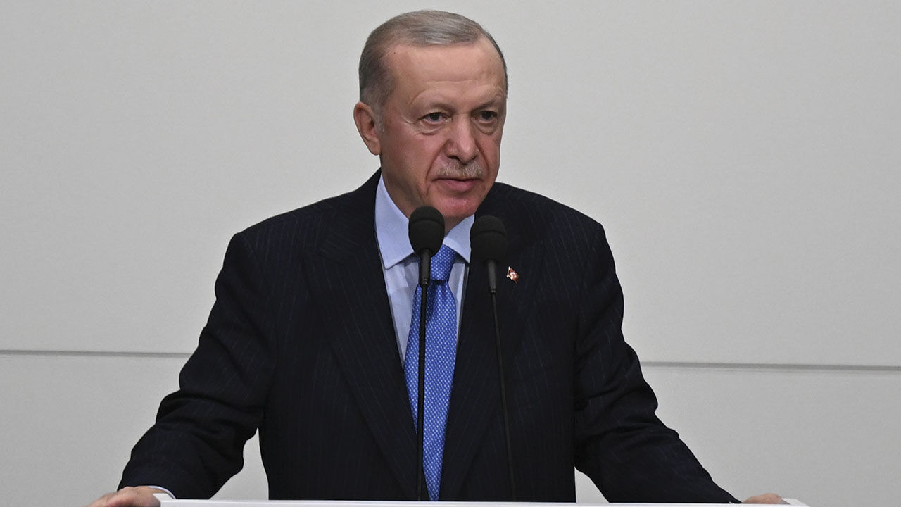 Cumhurbaşkanı Erdoğan'dan yeni yıl mesajı: Gerektiğinde kadife eldiven içindeki demir yumruğunu devreye alırız - 2. Resim