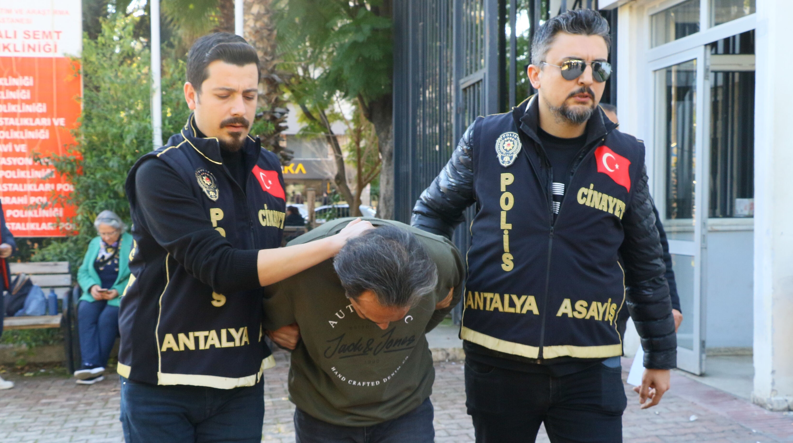 Eski eşini benzinle yakıp dehşeti yaşatan kocadan tüyler ürperten ifade Eski eşini benzinle yakıp dehşeti yaşatan kocadan tüyler ürperten ifade - 2. Resim