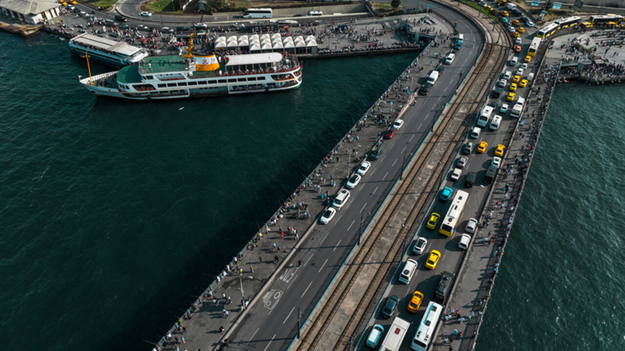Galata Köprüsü'nde eylem! İstanbul'da bazı yollar trafiğe kapatılacak - 1. Resim