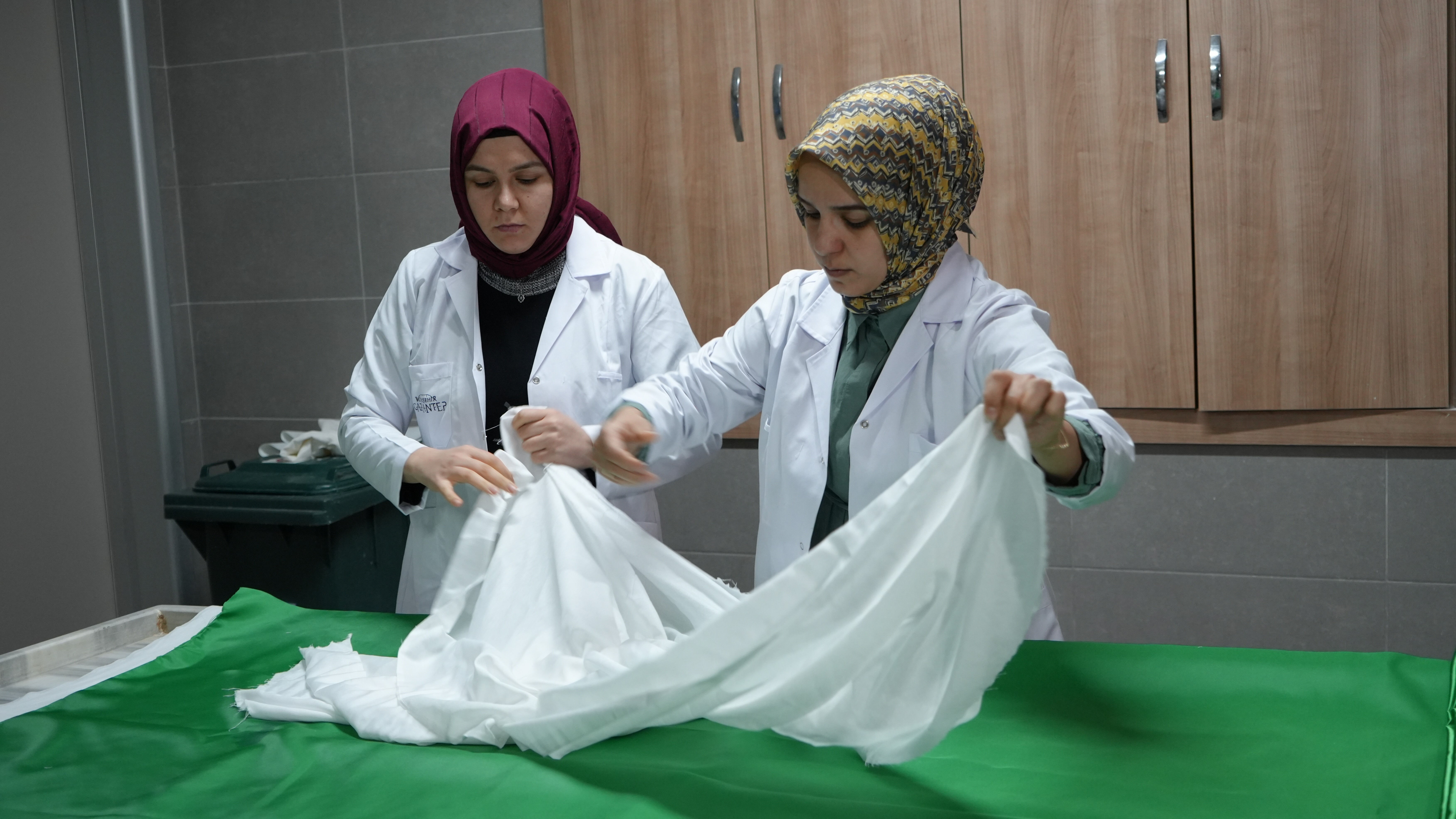 Gassal dizisi gassalları gündem yaptı: Elimizden yemek yemeyen var Gassal dizisi gassalları gündem yaptı: Elimizden yemek yemeyen var - 2. Resim