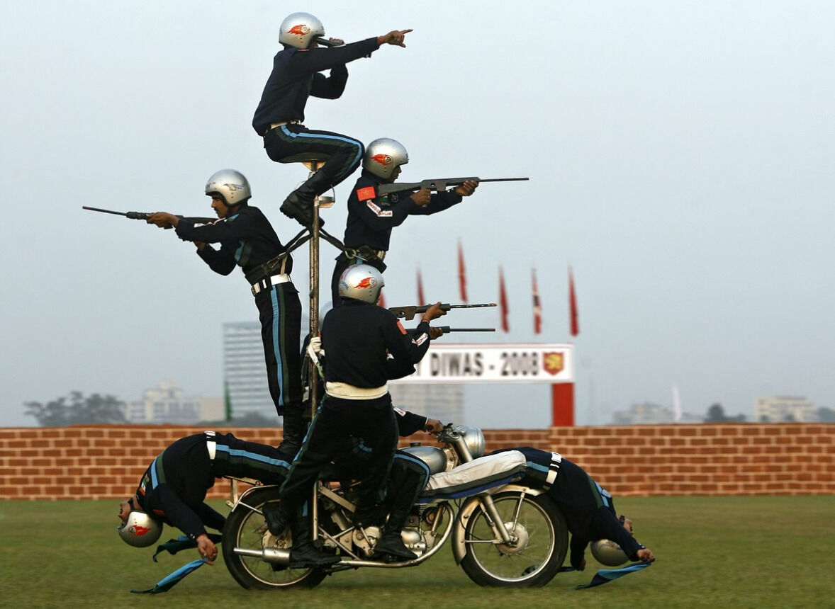 Hindistan’da ilginç güç gösterileri: En sıra dışı motorize ordu! - 2. Resim