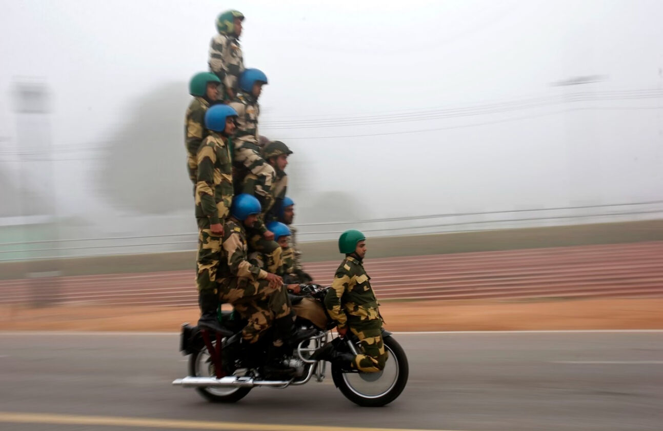 Hindistan’da ilginç güç gösterileri: En sıra dışı motorize ordu! - 8. Resim