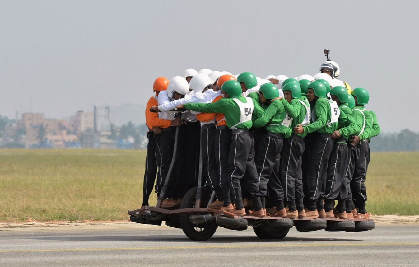 Hindistan’da ilginç güç gösterileri: En sıra dışı motorize ordu! - 7. Resim