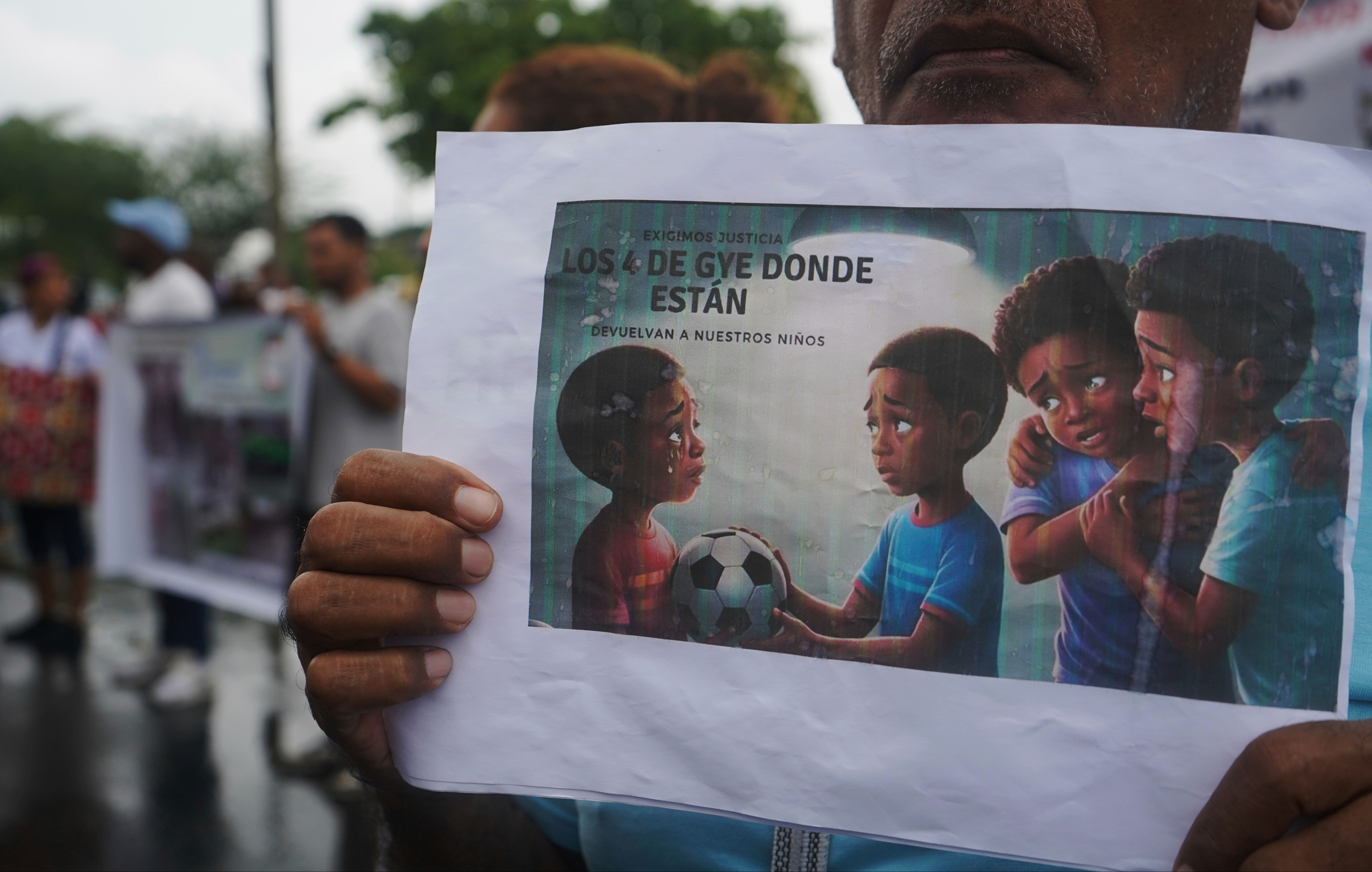 Kaybolan 4 çocuğun cesedi yanmış halde bulunmuştu! 16 asker gözaltında - 1. Resim