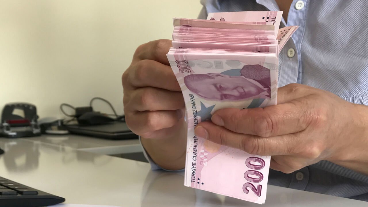 Memur ve emekli maaşı zammı için rakamlar netleşiyor! 2025 yılında en düşük memur ve emekli maaşı ne kadar olur? - 1. Resim