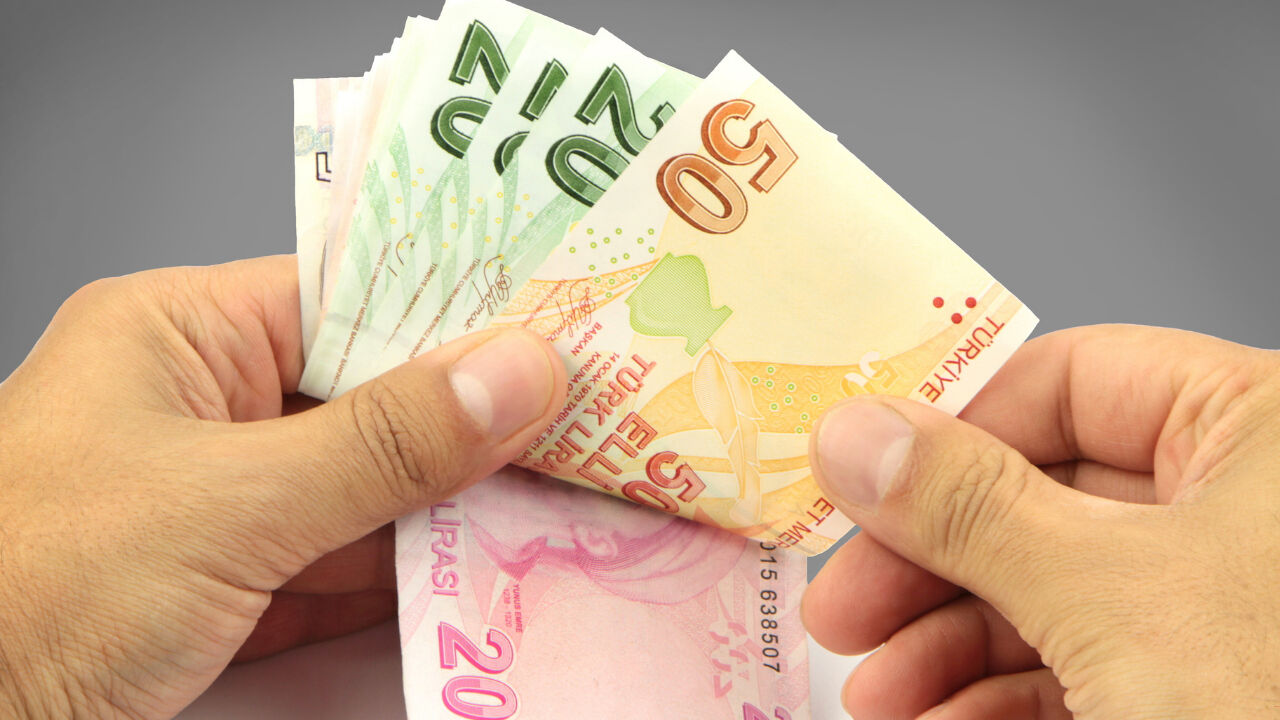 Memur ve emekli maaşı zammı için rakamlar netleşiyor! 2025 yılında en düşük memur ve emekli maaşı ne kadar olur? - 2. Resim