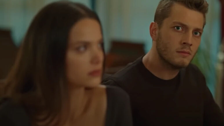 Siyah Kalp bu akşam var mı, yok mu? Show TV yayın akışında belli oldu Siyah Kalp bu akşam var mı, yok mu? Show TV yayın akışında belli oldu - 2. Resim