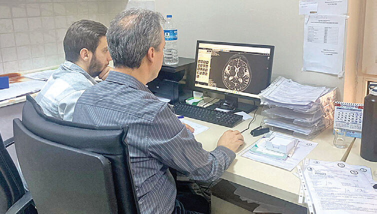 Türk bilim insanlarından tıpta çığır açan proje: Yerli üretim yapay zekâ ile MS teşhisi Türk bilim insanlarından tıpta çığır açan proje: Yerli üretim yapay zekâ ile MS teşhisi - 1. Resim