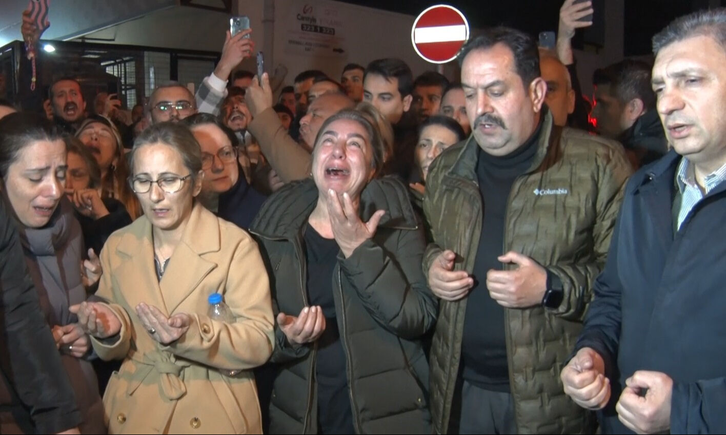 Doktoru hastane odasından paylaşmıştı: Ferdi Tayfur'un son hali yürekleri sızlattı Doktoru hastane odasından paylaşmıştı: Ferdi Tayfur'un son hali yürekleri sızlattı - 2. Resim