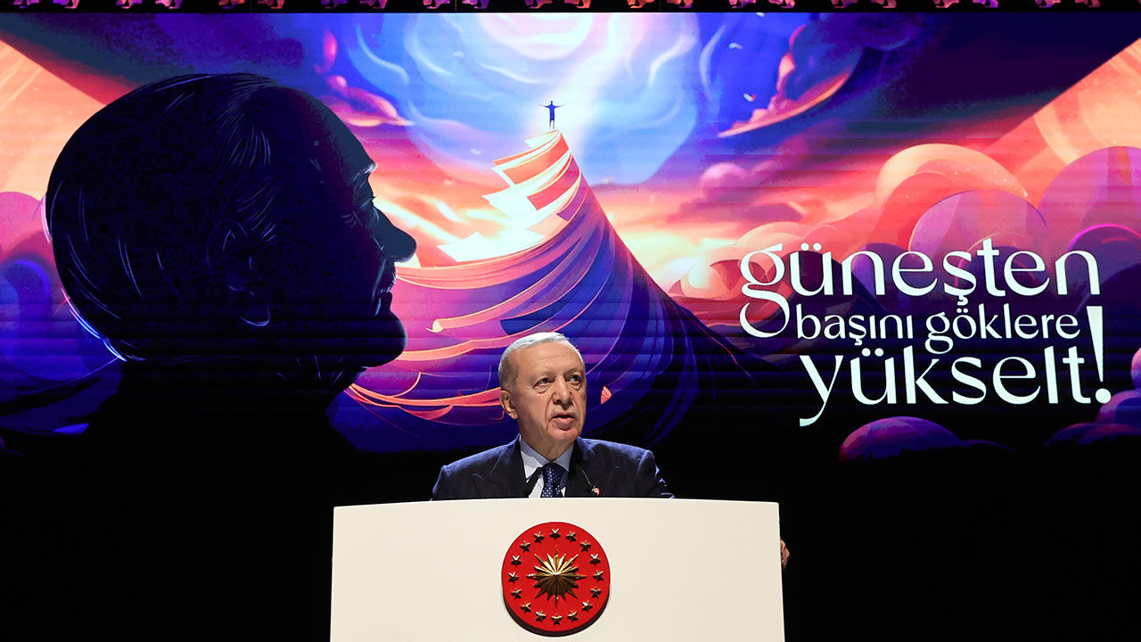Erdoğan'dan 'Ayasofya' mesajı! Necip Fazıl'ın 'bir gün açılacak