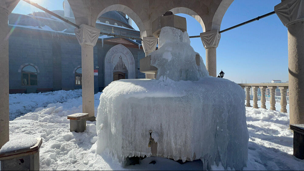 Meteoroloji duyurdu, Türkiye'nin en soğuk yeri oldu! Termometreler - 28'i gördü - 4. Resim