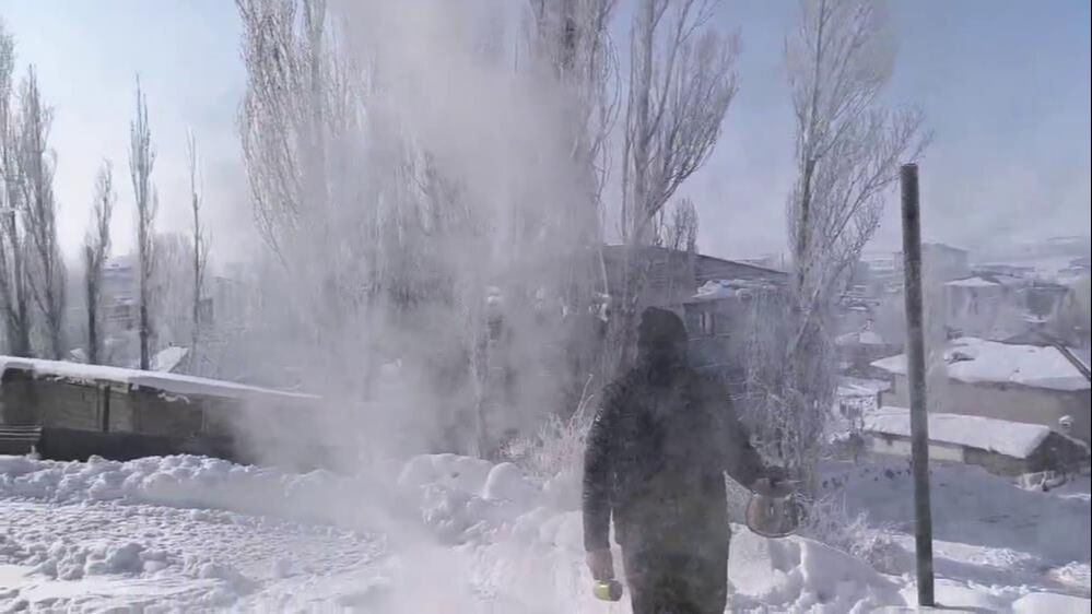 Meteoroloji duyurdu, Türkiye'nin en soğuk yeri oldu! Termometreler - 28'i gördü - 2. Resim