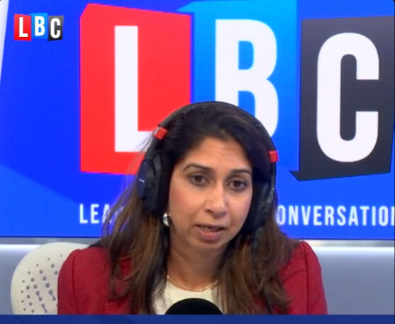 'Türkiye İtalya sınırını gördüm'! Eski bakan Suella Braverman'ın sözleri gündem oldu - 1. Resim