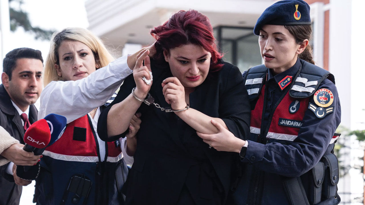 'Yenidoğan çetesini çökerten savcıya el çektirildi' iddiasına dava açıldı! Aralarında gazeteci ve avukat da var 'Yenidoğan çetesini çökerten savcıya el çektirildi' iddiasına dava açıldı! Aralarında gazeteci ve avukat da var - 2. Resim