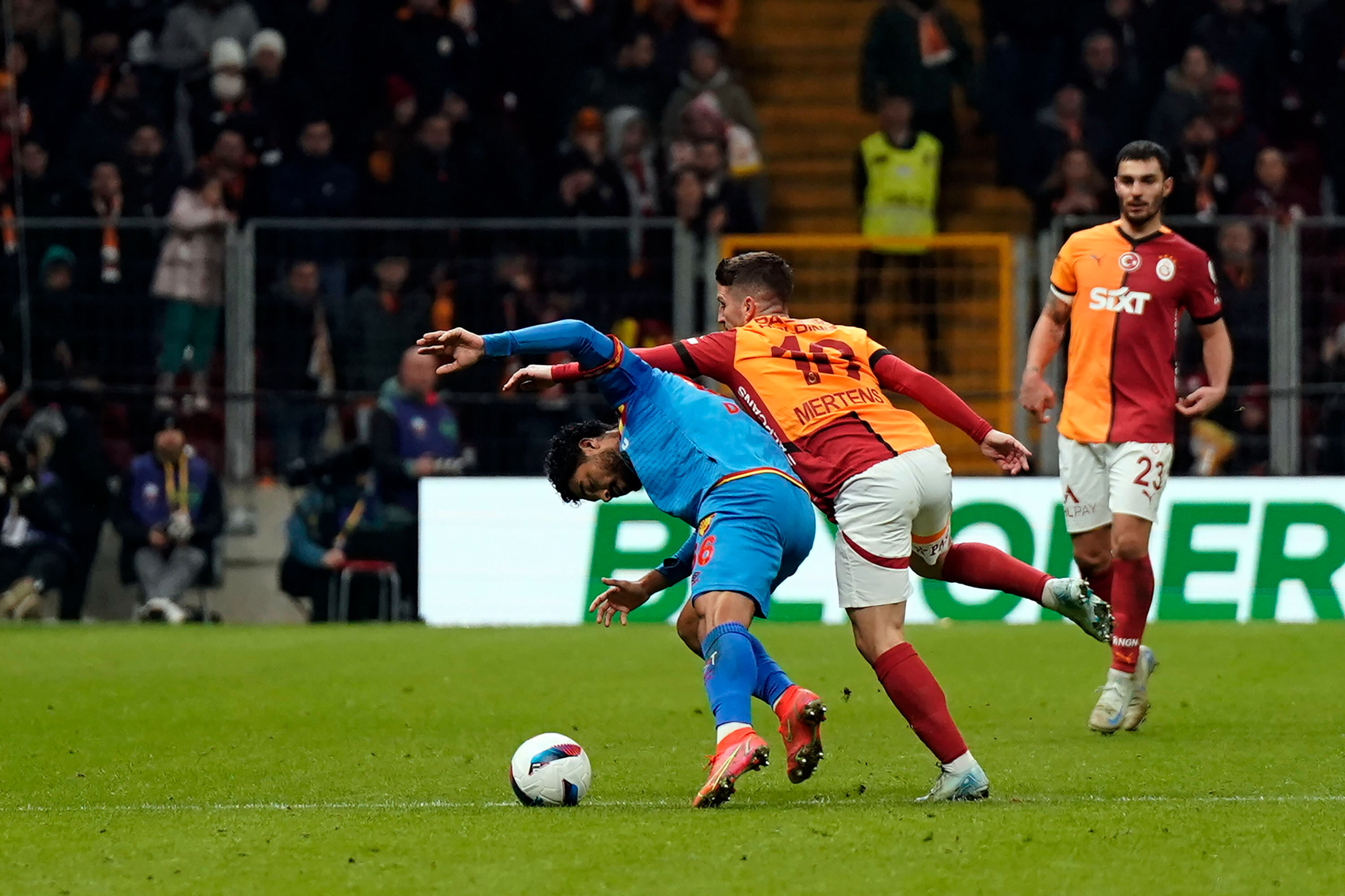 CANLI | Aslan 3 puan peşinde... Galatasaray-Göztepe canlı anlatım - 3. Resim