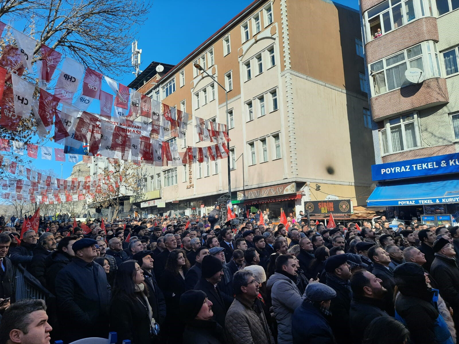 Özgür Özel'den Meclis'teki siyasi partilere  Özgür Özel'den Meclis'teki siyasi partilere