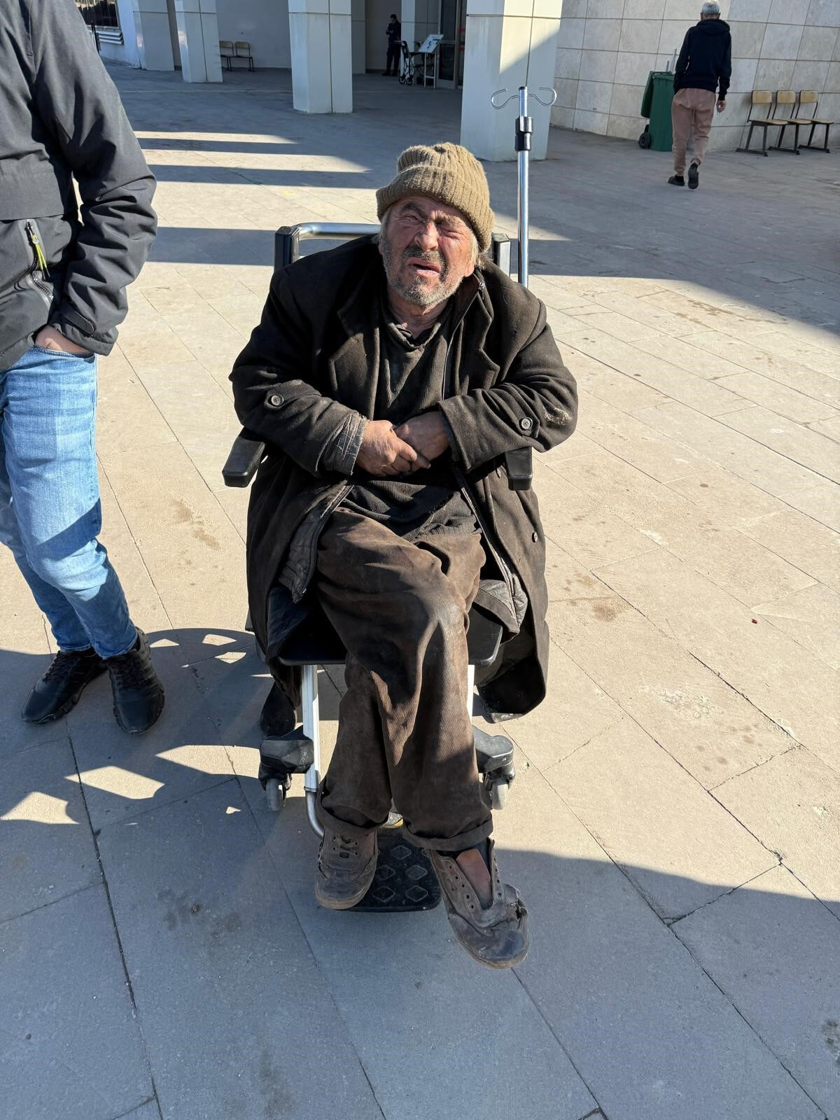 Bolat Kömürcü'nün viranesine giren ekipler şoke oldu: Evinden kedi cesedi bile çıktı - 5. Resim