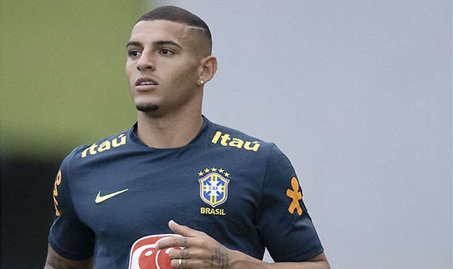 Fenerbahçe rotasını İngiltere'ye çevirdi! Ali Koç harekete geçti Fenerbahçe rotasını İngiltere'ye çevirdi! Ali Koç harekete geçti - 3. Resim