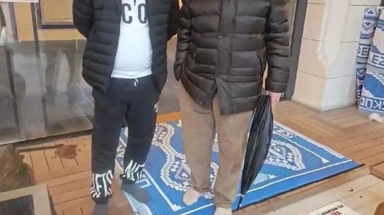 Ferdi Tayfur'un cenazesinde şok olay! Yaptıkları 'Pes artık' dedirtti - 1. Resim