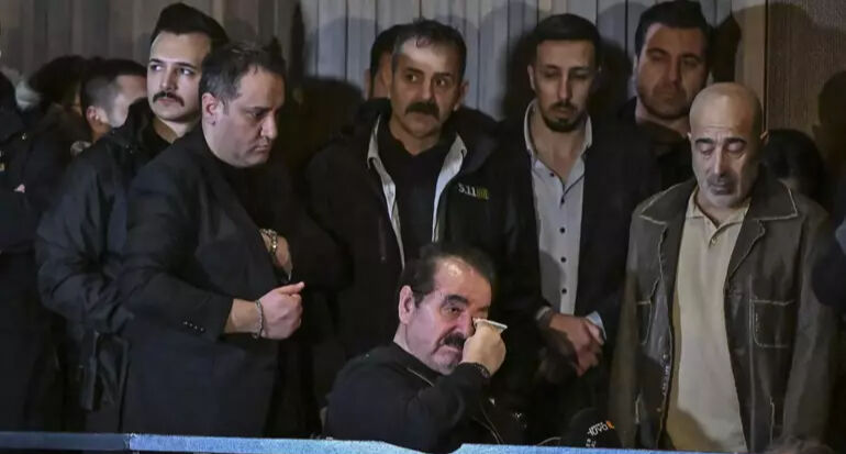 İbrahim Tatlıses gözyaşları içerisinde o isme sarıldı! Ferdi Tayfur'un oğlunu görenler şaştı kaldı İbrahim Tatlıses gözyaşları içerisinde o isme sarıldı! Ferdi Tayfur'un oğlunu görenler şaştı kaldı - 2. Resim