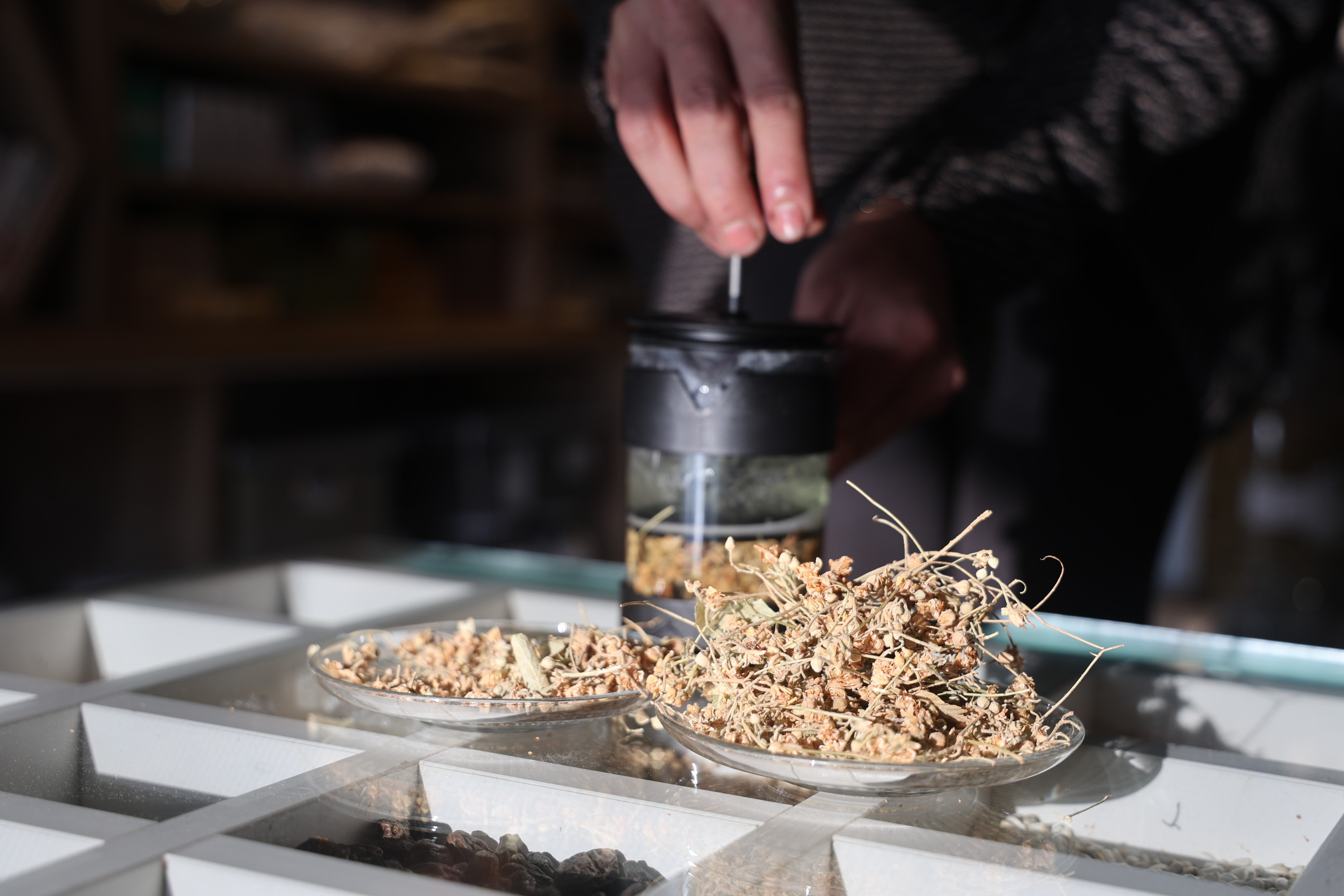 Ihlamurun azı karar, çoğu zarar! 7'den 70'e herkes tüketiyor, 'kaynama' detayını kimse bilmiyor - 1. Resim