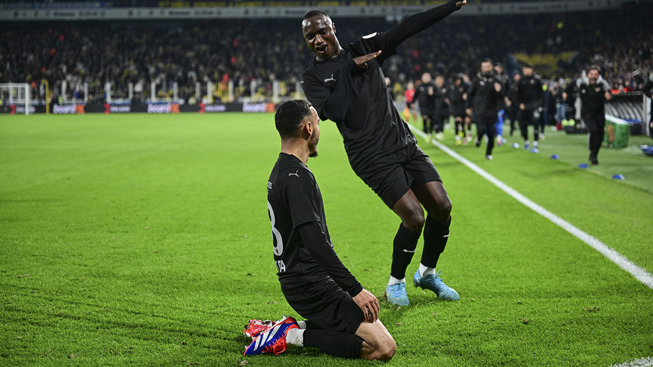 CANLI | Fenerbahçe - Hatayspor canlı anlatım! Maçta goller peş peşe geliyor: 1-1 - 1. Resim