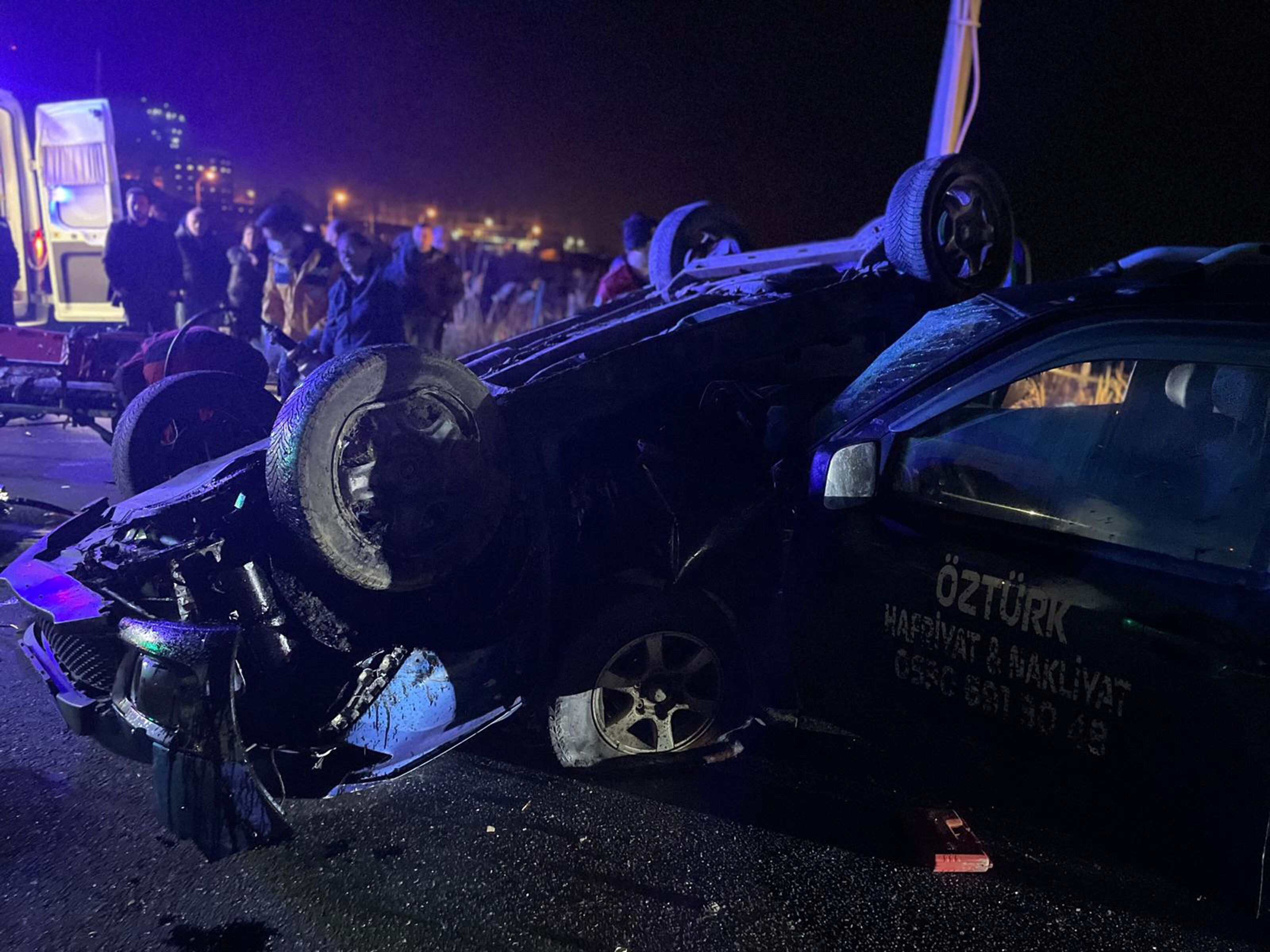 Muğla'da zincirleme kaza! Çok sayıda araç birbirine girdi, ambulanslar olay yerinde - 1. Resim