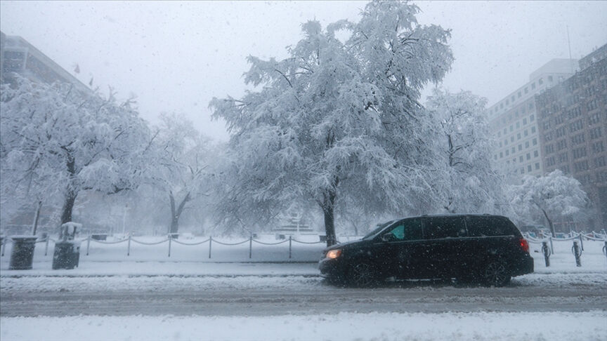 ABD'de OHAL ilanı! Fırtına ülkeyi vurdu, binlerce uçuş iptal edildi - 2. Resim
