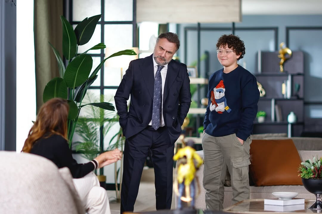 Başkan Ev Hapsi oyuncuları kim, konusu ne? Oktay Kaynarca'nın yeni adresi belli oldu - 3. Resim