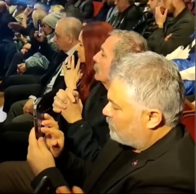 Fatih- Şebnem Kısaparmak çifti cenazede ortaya çıktı! Son halleri gündem oldu - 2. Resim