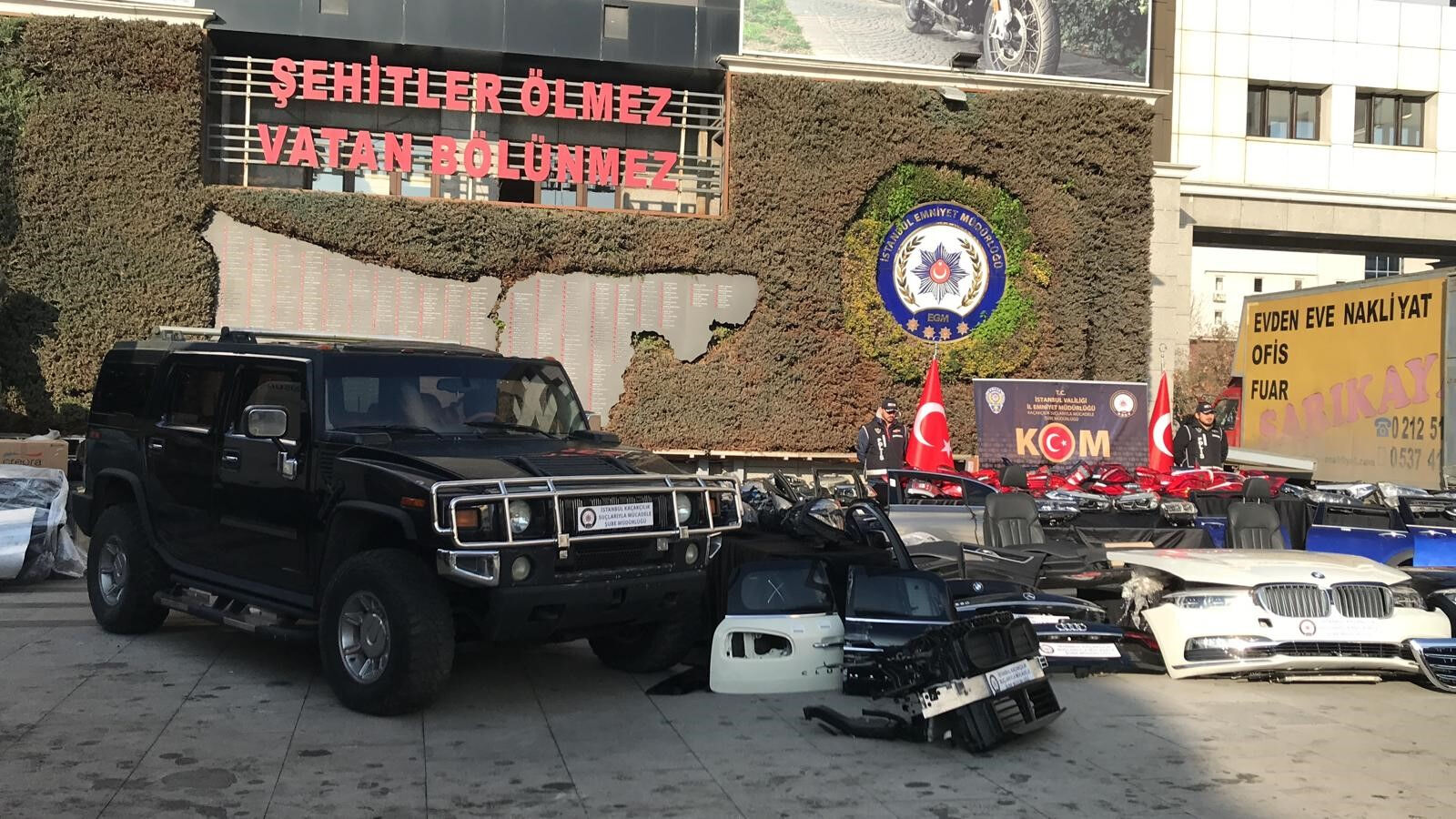 Kadıköy ve Beykoz'a saklamışlardı! Yedek oto parça operasyonu: Piyasa değeri 110 milyon lira - 2. Resim