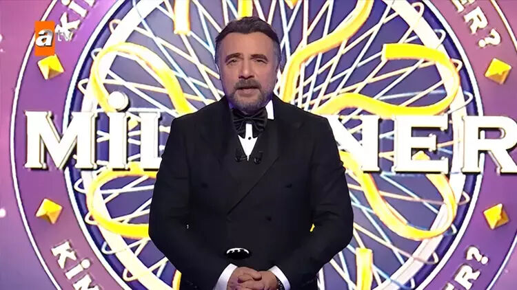 Milyoner'in yılbaşı geliri çocuklara gitti! Bakan ödülü teslim alırken para miktarı gündem oldu - 1. Resim