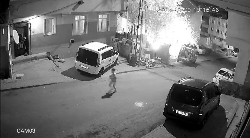 Patlama yeri göğü inletti! Saniyeler içinde vücudunun yüzde 80'i yandı: Bunu yaparken dikkat edin - 3. Resim