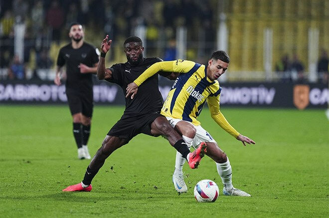 Sergen Yalçın'dan Acun Ilıcalı'ya cevap! Şampiyonluk yarışı için çarpıcı değerlendirme Sergen Yalçın'dan Acun Ilıcalı'ya cevap! Şampiyonluk yarışı için çarpıcı değerlendirme - 3. Resim