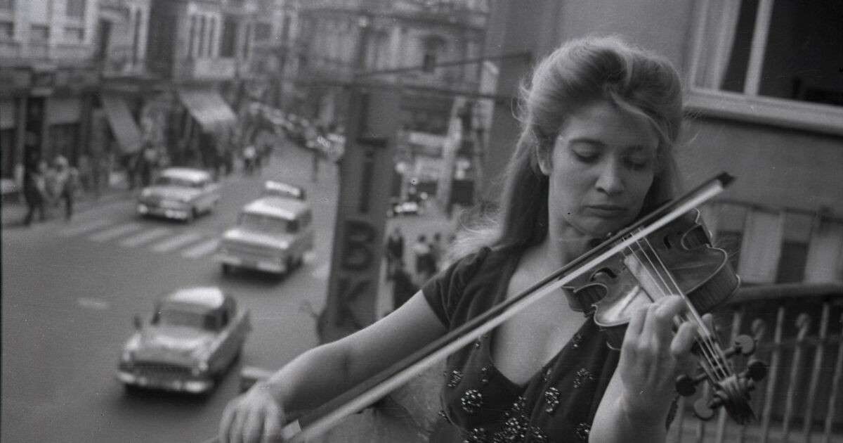 Ayla Erduran kimdir, kaç yaşında neden öldü? Dünyaca ünlü keman sanatçısı hayatını kaybetti.  - 2. Resim