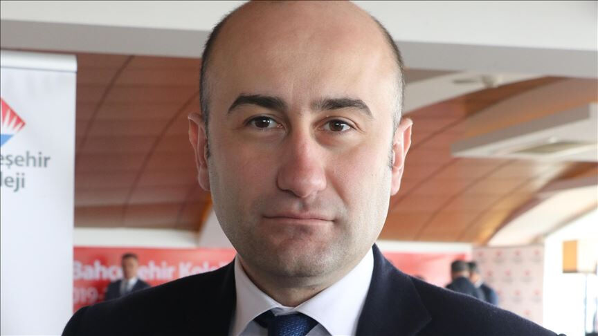 Hüseyin Yücel, Beşiktaş'tan istifa etti Hüseyin Yücel, Beşiktaş'tan istifa etti - 1. Resim