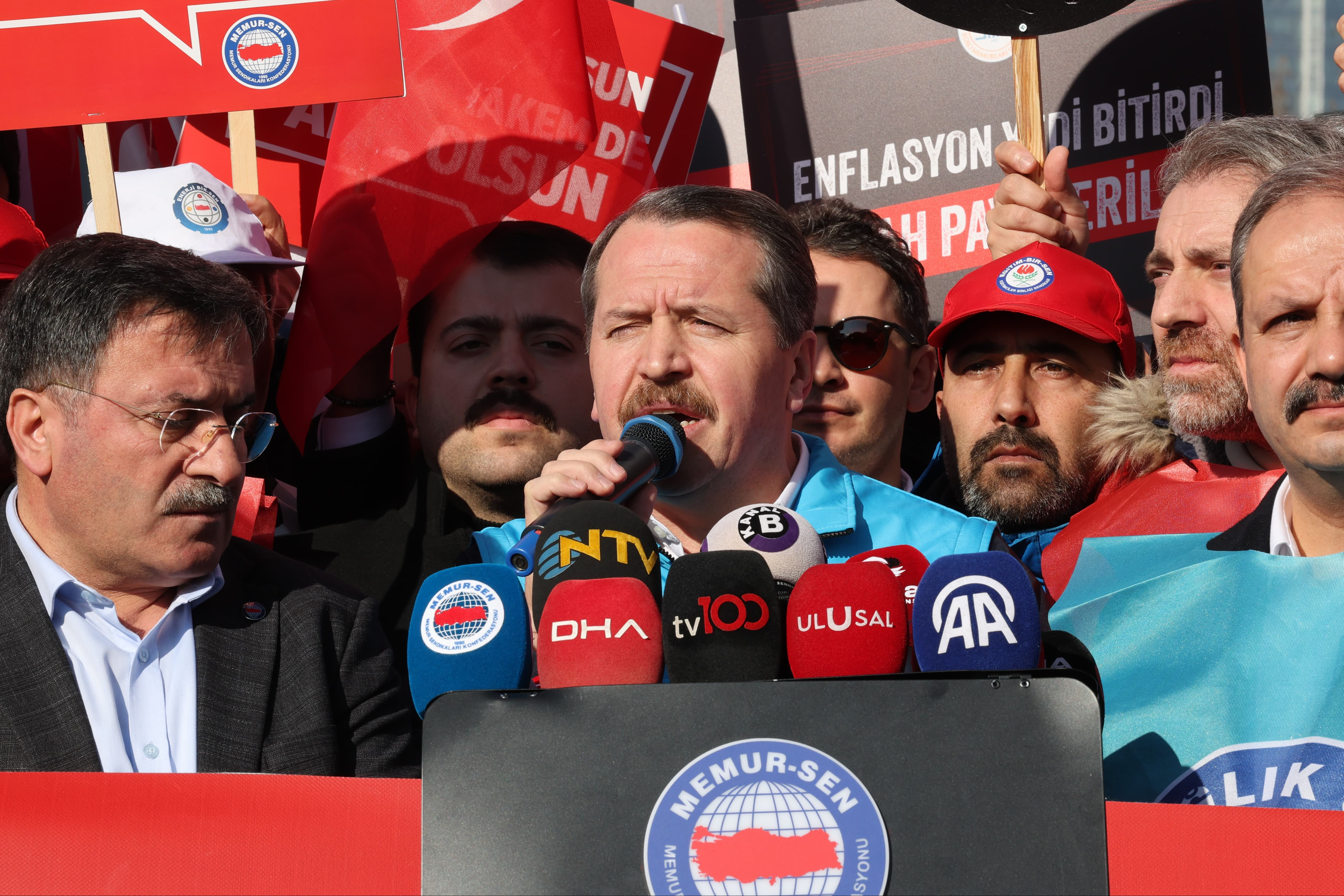 Memurlardan Hazine Bakanlığı önünde ek zam protestosu - 2. Resim