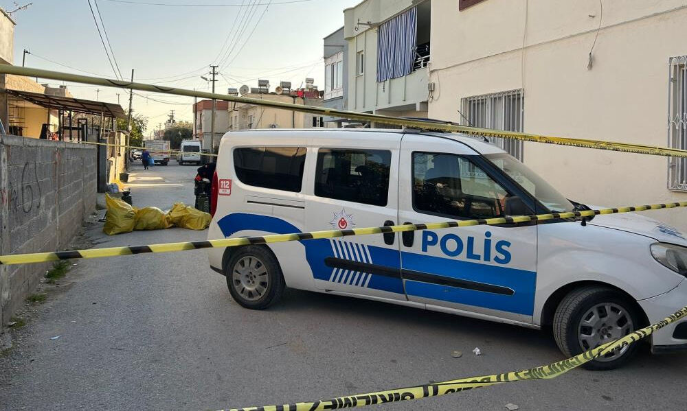 Mersin'de zehirlenme şüphesiyle hastaneye kaldırılan aileden 2 çocuk öldü - 3. Resim