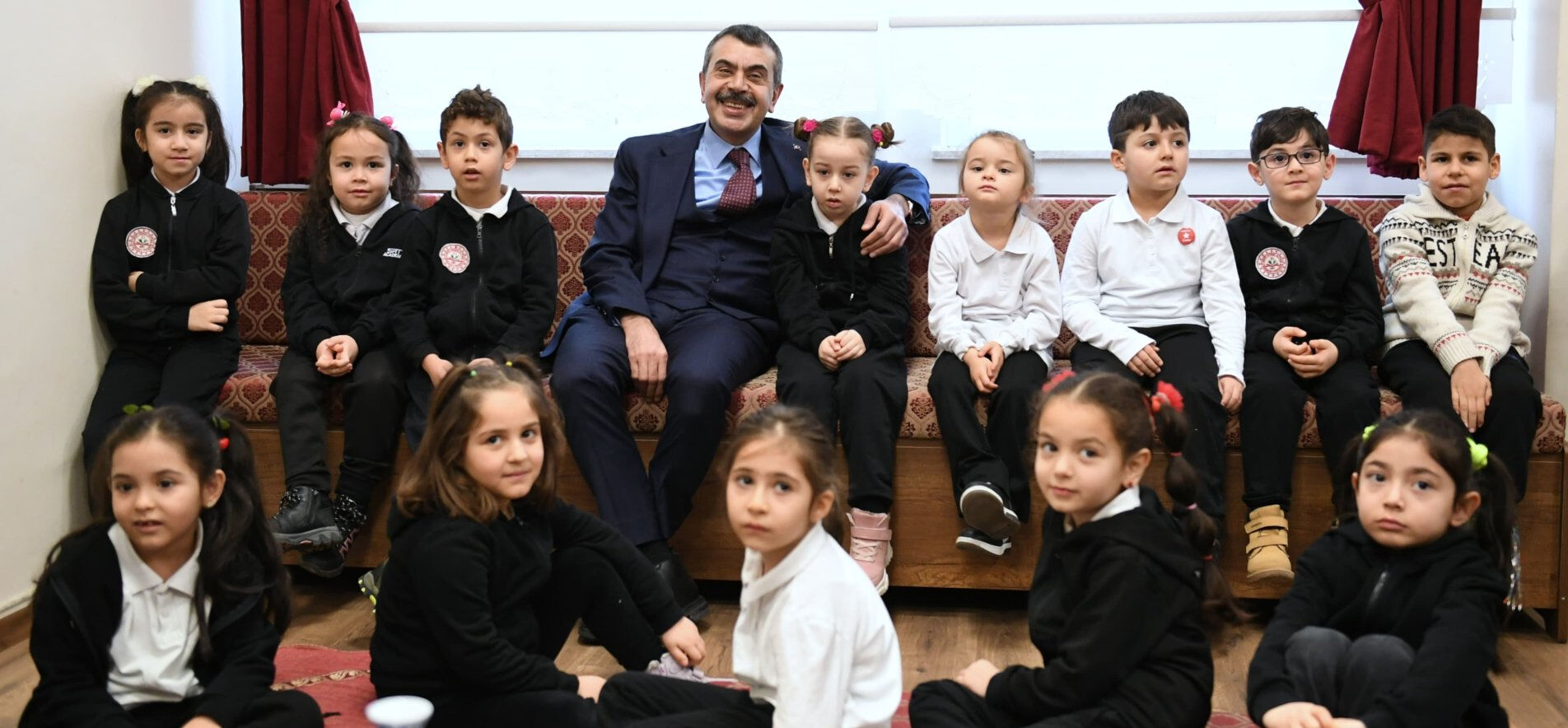 Resmi Gazete'de yayımlandı: İlkokul 4. sınıflarda da yazılı sınavlar kalktı - 1. Resim