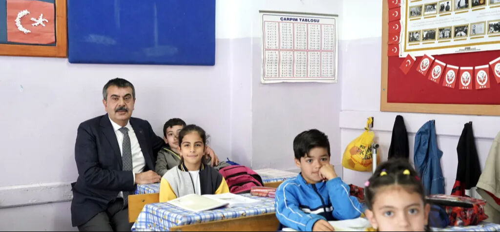 Resmi Gazete'de yayımlandı: İlkokul 4. sınıflarda da yazılı sınavlar kalktı - 3. Resim