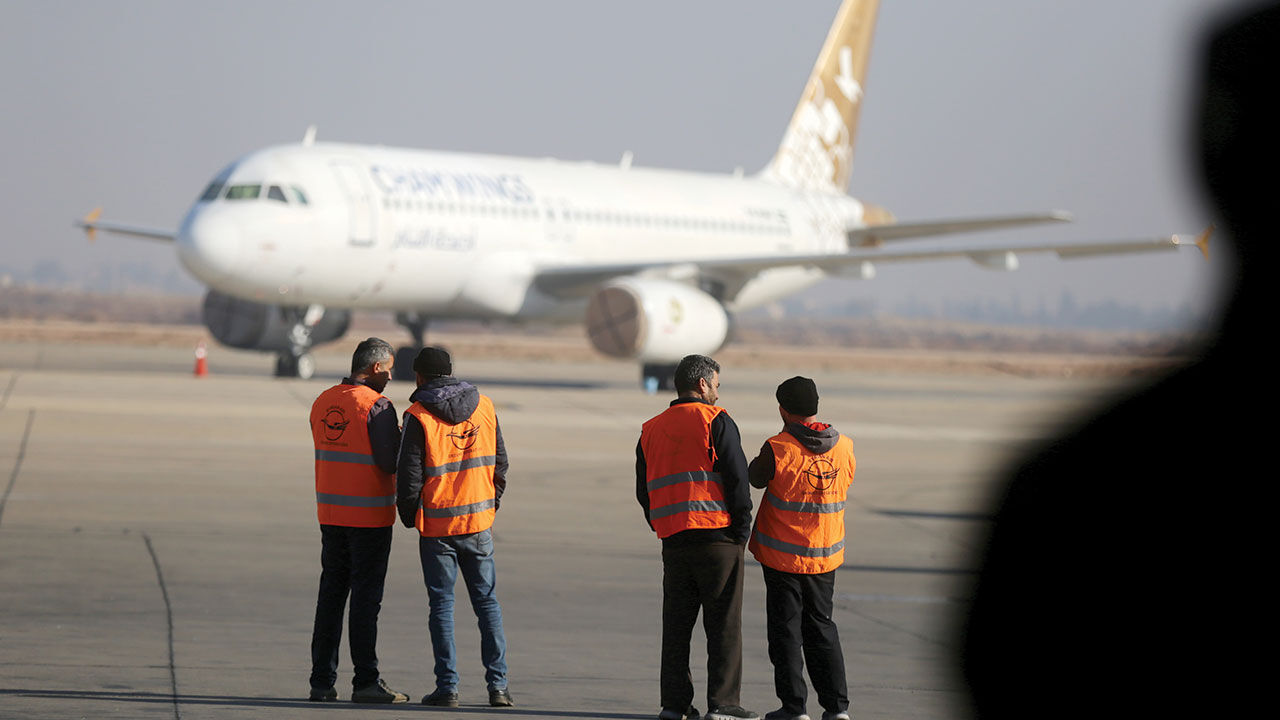Suriye'de Esad'ın yıkılmasının ardından Şam Havalimanı'ndan ilk dış hat uçağı kalktı - 3. Resim