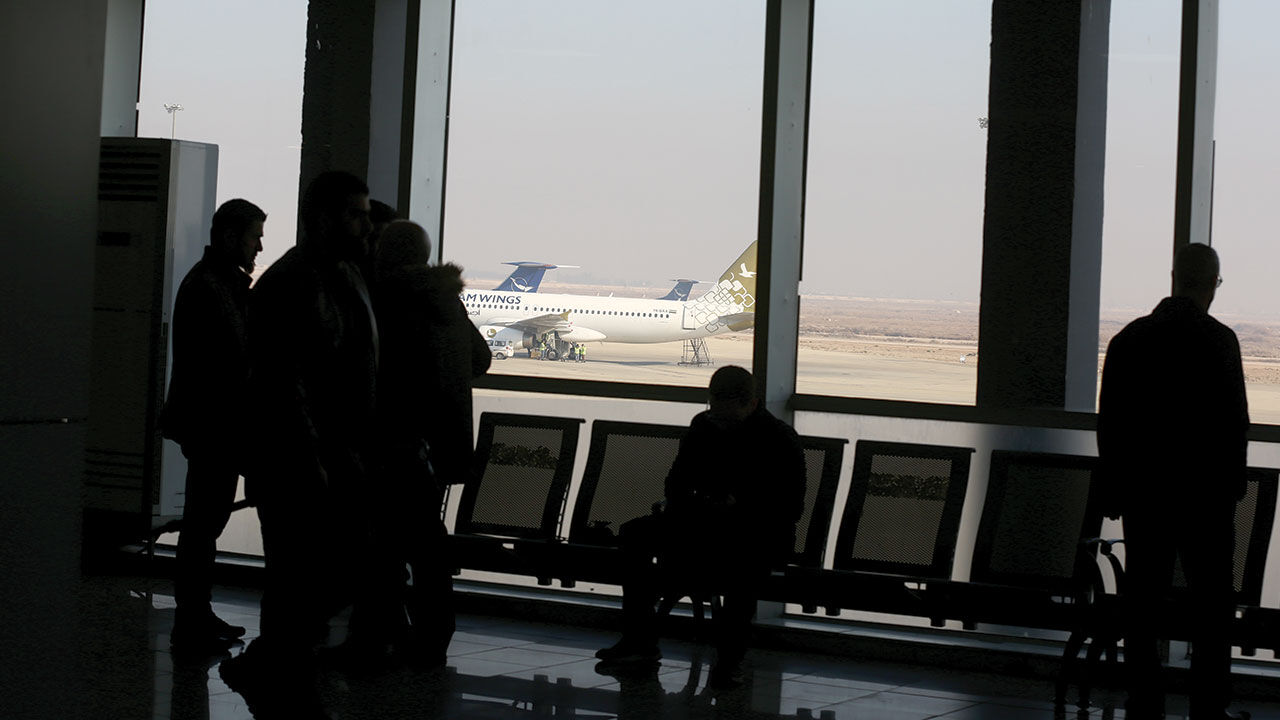 Suriye'de Esad'ın yıkılmasının ardından Şam Havalimanı'ndan ilk dış hat uçağı kalktı - 2. Resim