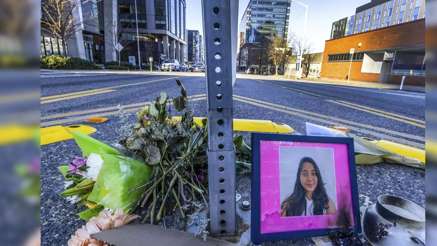 ABD’de polis skandalı: Hintli öğrenciye çarpıp kaçtı! ABD’de polis skandalı: Hintli öğrenciye çarpıp kaçtı! - 1. Resim