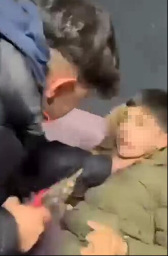 Esenyurt'ta sağır ve dilsiz çocuğa işkence yapan caniler hakkında karar verildi Esenyurt'ta sağır ve dilsiz çocuğa işkence yapan caniler hakkında karar verildi - 1. Resim