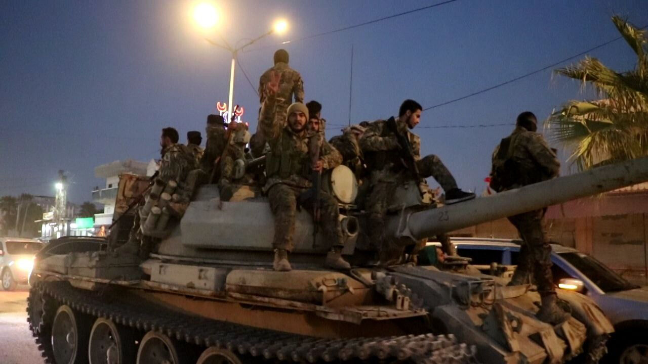 SMO'dan Barış Pınarı Harekatı bölgesine tank ve araç sevkiyatı - 1. Resim
