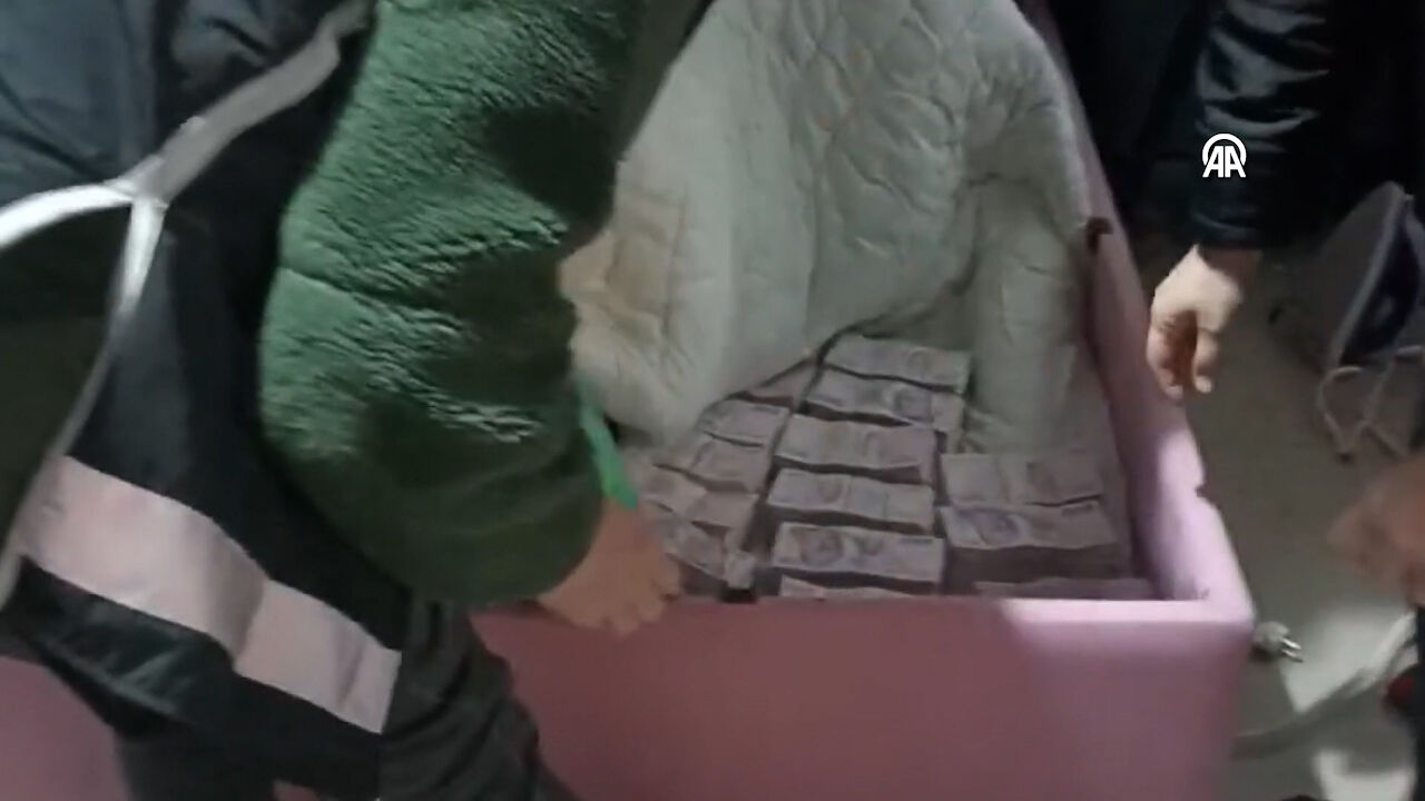 Tarım Kredi marketlerinin muhasebecisinden milyonlarca liralık vurgun! Kurduğu tezgah deşifre oldu Tarım Kredi marketlerinin muhasebecisinden milyonlarca liralık vurgun! Kurduğu tezgah deşifre oldu - 4. Resim