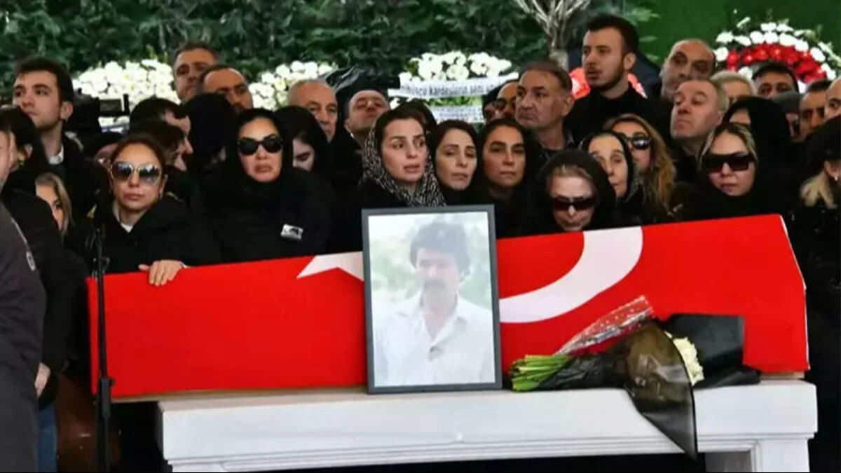 Ferdi Tayfur'un yıllar önce verdiği röportaj ortaya çıktı! 'Milletvekili' itirafı olay oldu Ferdi Tayfur'un yıllar önce verdiği röportaj ortaya çıktı! 'Milletvekilli' itirafı olay oldu - 2. Resim