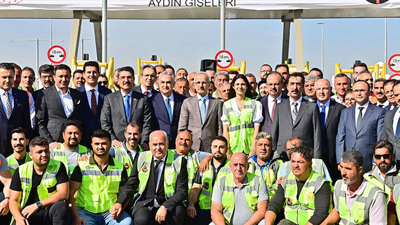 İki il arası 2 saatten 55 dakikaya inecek! Törene Cumhurbaşkanı Erdoğan katılıyor - 1. Resim