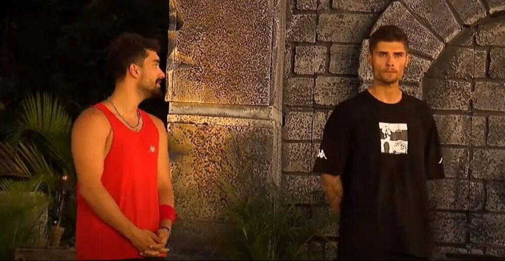 Survivor'dan elenen isim belli oldu! Duyanlar şoke oldu: Sosyal medyada 'Yok artık' yorumları yağdı Survivor'dan elenen isim belli oldu! Duyanlar şoke oldu: Sosyal medyada 'Yok artık' yorumları yağdı - 3. Resim